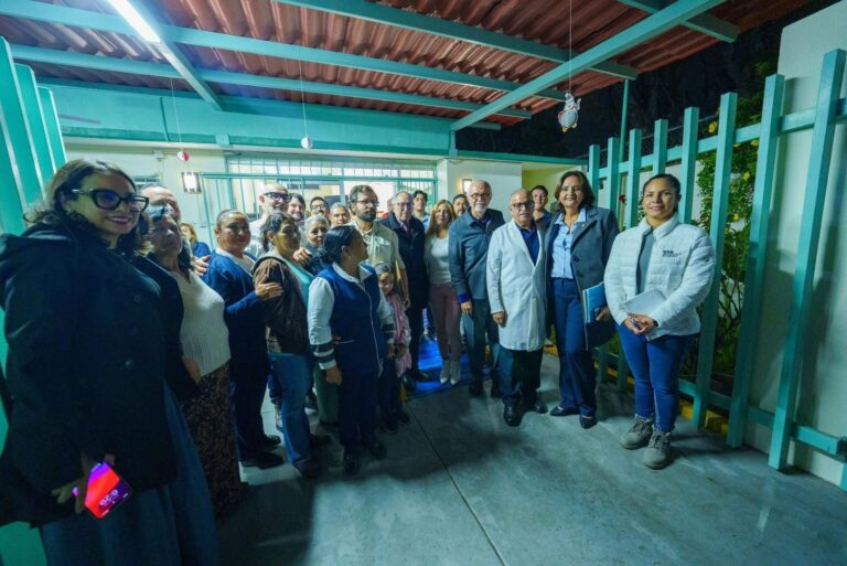 8f041f3e-ca71-4519-9fd6-2e0a996e49d8